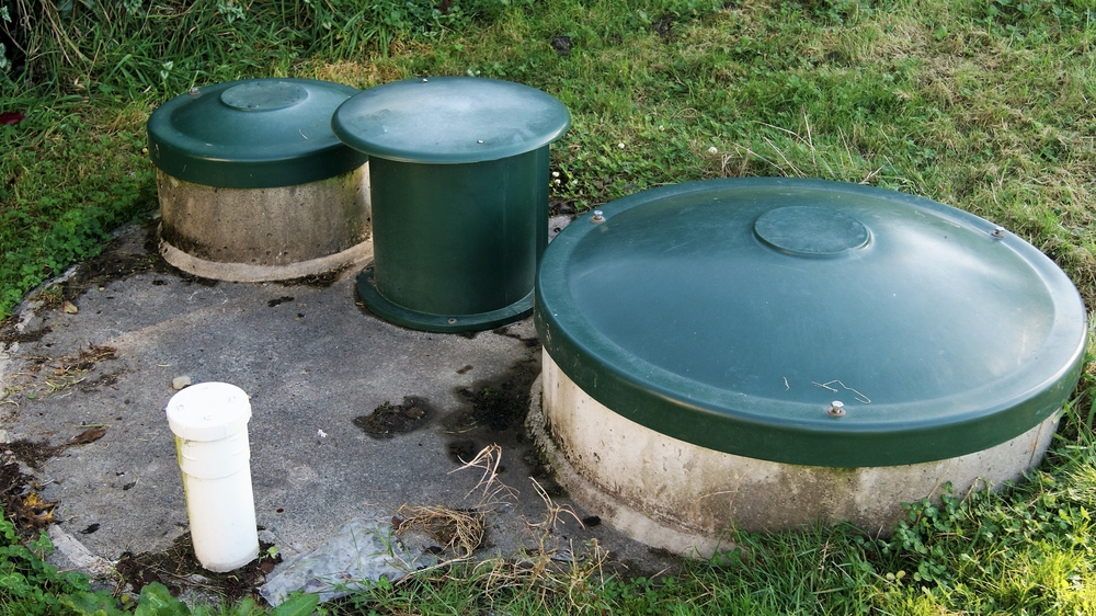 Signs your septic tank in Easley, SC needs pumping